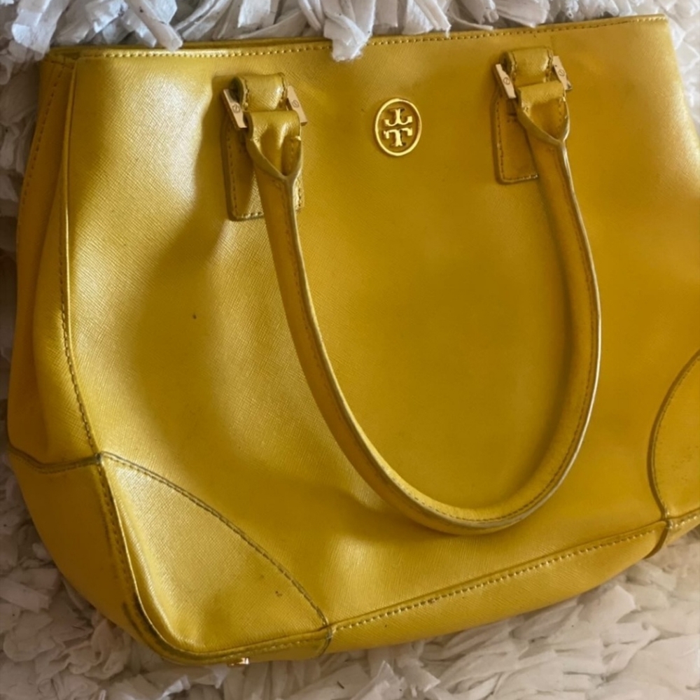 Tory Burch  Robinson Handbag
